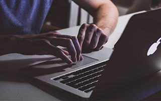 假体隆胸时间长了会不会变形