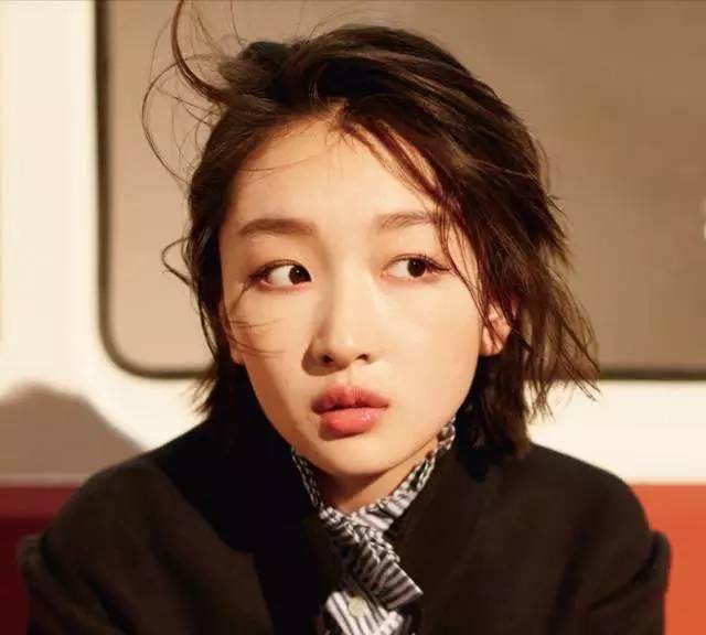 短发女神_郑爽短发造型_女明星个性短发图片大全