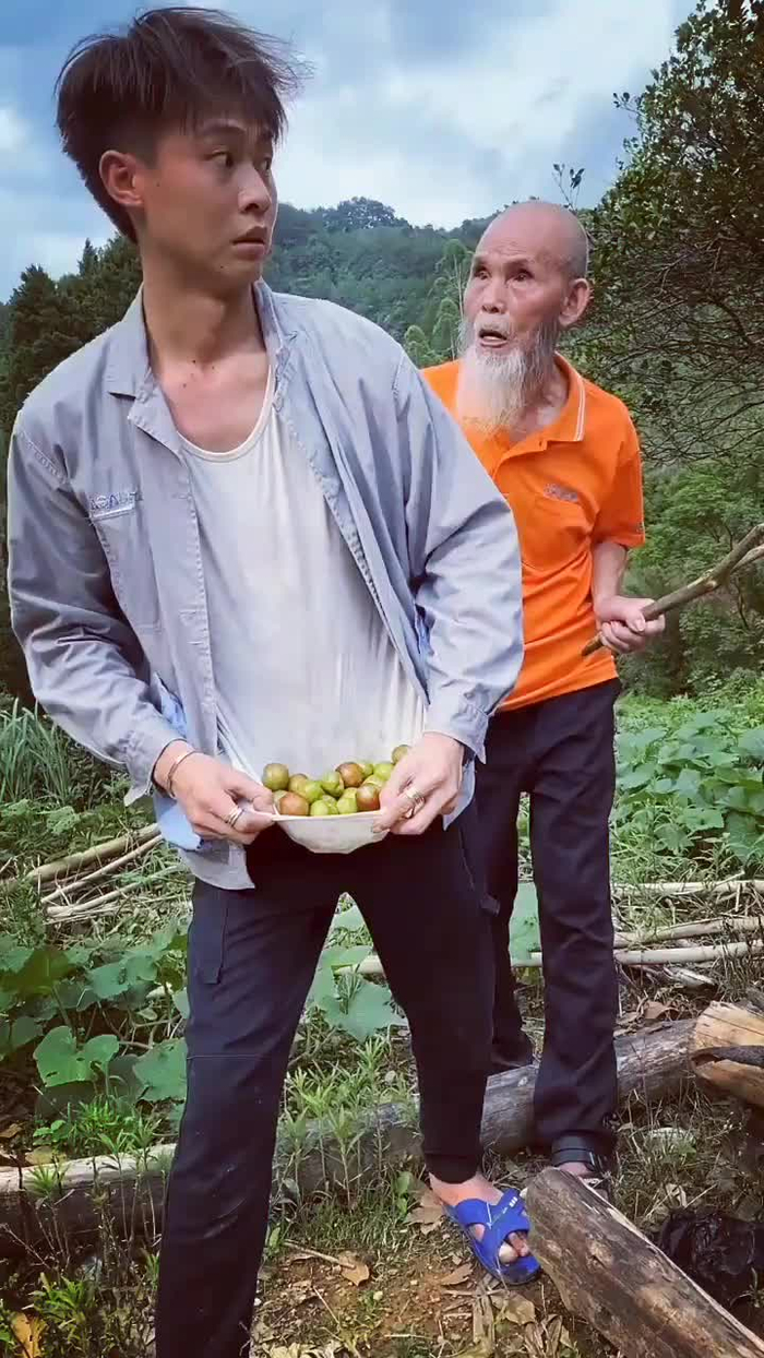 许华升网红八卦-_广西网红许华升婷婷分手_许华升网红女友婷婷官宣分手原因