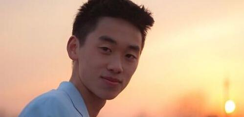 变形计收官揭林子濠高畅杨奥家庭背景 曝林子濠留学豪放照