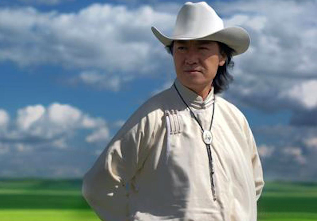 内蒙籍女明星_内蒙古大草原旅游景点_内蒙古男明星推荐